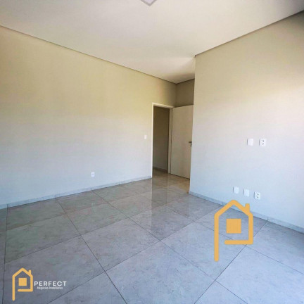 Imagem Casa com 3 Quartos à Venda, 18.305 m² em Bairro Do Grama - Caçapava