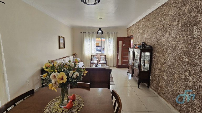 Imagem Sobrado com 5 Quartos à Venda, 202 m² em Botujuru - Mogi Das Cruzes