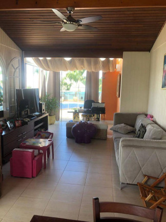 Imagem Imóvel com 4 Quartos à Venda, 450 m² em Centro - Igaratá