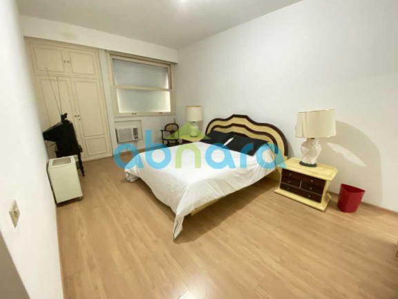 Imagem Apartamento com 4 Quartos à Venda, 355 m² em Copacabana - Rio De Janeiro Imagem Apartamento com 4 Quartos à Venda, 355 m² em Copacabana - Rio De Janeiro