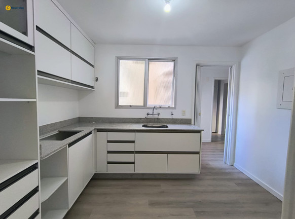 Imagem Apartamento com 3 Quartos à Venda, 128 m² em Centro - Florianópolis