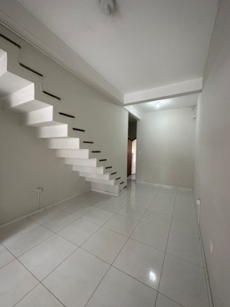 Imagem Sobrado com 3 Quartos para Alugar, 287 m² em Centro - Jacareí