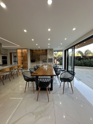 Imagem Casa com 3 Quartos à Venda, 384 m² em Residencial Parqville Jacarandá - Aparecida De Goiânia Imagem Casa com 3 Quartos à Venda, 384 m² em Residencial Parqville Jacarandá - Aparecida De Goiânia