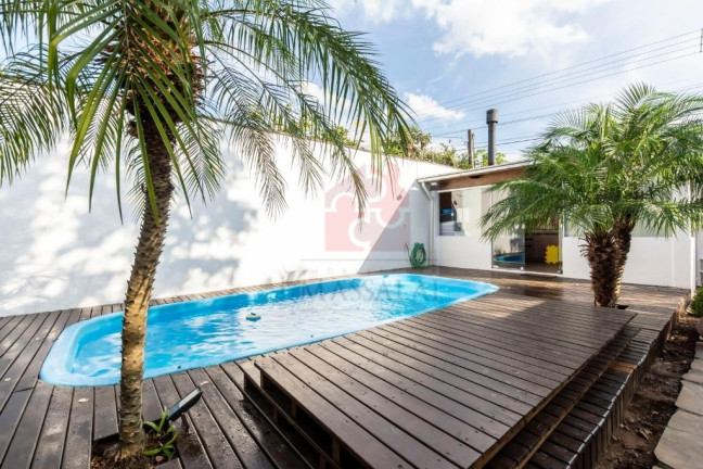 Imagem Casa com 3 Quartos à Venda, 70 m² em Agronomia - Porto Alegre