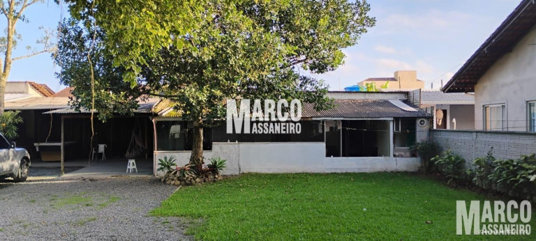 Casa com 3 Quartos à Venda, 286 m² em Centro - Balneário Barra Do Sul