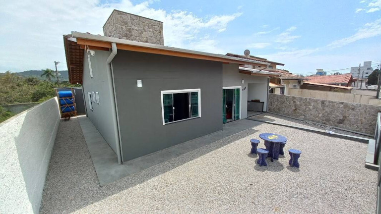 Imagem Casa com 3 Quartos à Venda, 105 m² em Bombas - Bombinhas
