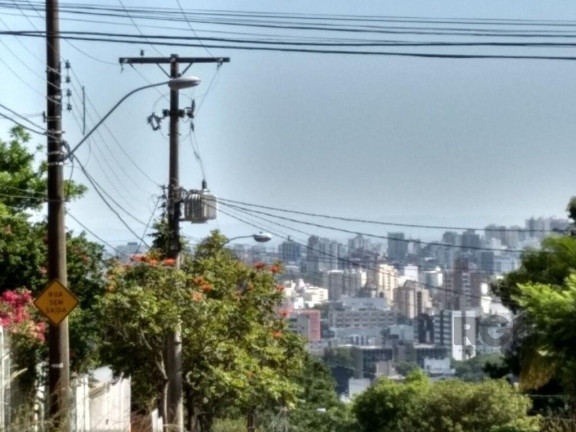 Imagem Casa com 3 Quartos à Venda, em Santa Tereza - Porto Alegre Imagem Casa com 3 Quartos à Venda, em Santa Tereza - Porto Alegre
