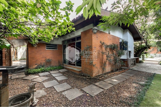 Imagem Casa com 4 Quartos à Venda, 490 m² em Cidade Jardim - São Paulo Imagem Casa com 4 Quartos à Venda, 490 m² em Cidade Jardim - São Paulo