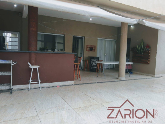 Imagem Casa com 4 Quartos à Venda, 230 m² em Piracangaguá - Taubaté