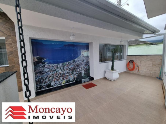 Imagem Casa com 3 Quartos à Venda, 327 m² em Centro - Caraguatatuba Imagem Casa com 3 Quartos à Venda, 327 m² em Centro - Caraguatatuba