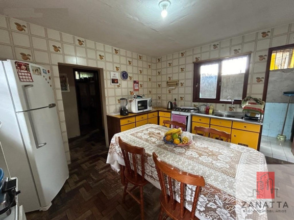 Imagem Casa com 3 Quartos à Venda, 224 m² em Centro - Esteio