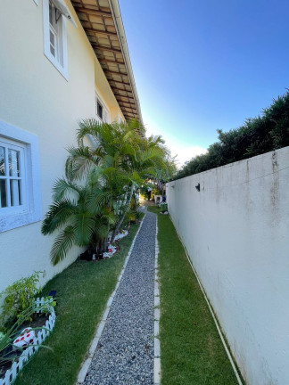 Imagem Casa com 5 Quartos à Venda, 331 m² em Buraquinho - Lauro De Freitas Imagem Casa com 5 Quartos à Venda, 331 m² em Buraquinho - Lauro De Freitas