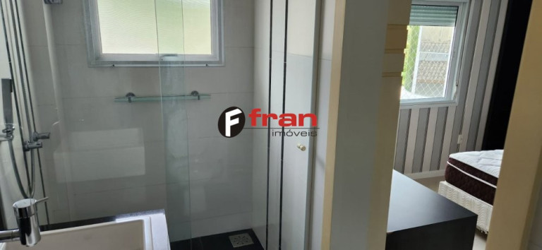 Imagem Casa com 4 Quartos à Venda, 400 m² em Córrego Grande - Florianópolis Imagem Casa com 4 Quartos à Venda, 400 m² em Córrego Grande - Florianópolis