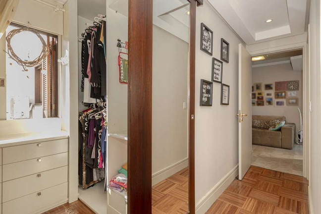 Imagem Apartamento com 2 Quartos à Venda, 5.000 m² em Auxiliadora - Porto Alegre Imagem Apartamento com 2 Quartos à Venda, 5.000 m² em Auxiliadora - Porto Alegre
