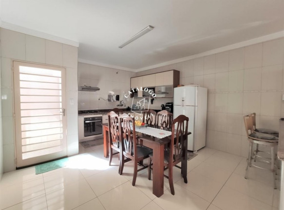 Imagem Casa com 3 Quartos à Venda, 210 m² em Geraldo Correia De Carvalho - Ribeirão Preto Imagem Casa com 3 Quartos à Venda, 210 m² em Geraldo Correia De Carvalho - Ribeirão Preto