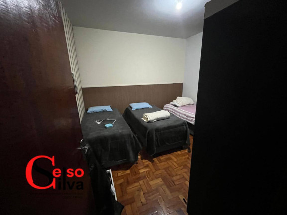 Imagem Casa com 3 Quartos à Venda, 360 m² em Maringá