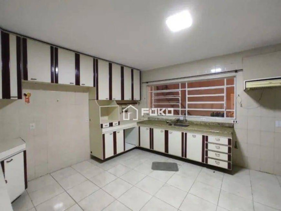 Imagem Sobrado com 4 Quartos para Alugar, 180 m² em Parque Renato Maia - Guarulhos Imagem Sobrado com 4 Quartos para Alugar, 180 m² em Parque Renato Maia - Guarulhos