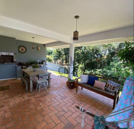 Imagem Casa com 3 Quartos à Venda, 240 m² em Primeiro De Maio - Brusque