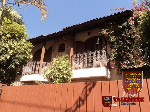 Imagem Casa com 7 Quartos à Venda, 360 m² em Capoeiras - Florianópolis