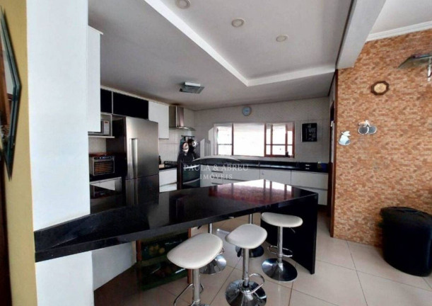 Imagem Sobrado com 4 Quartos à Venda, 450 m² em Interlagos - São Paulo