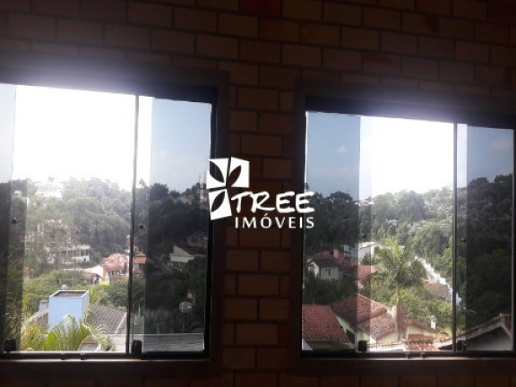 Imagem Casa com 3 Quartos à Venda, 293 m² em Arujá Country Club - Arujá Imagem Casa com 3 Quartos à Venda, 293 m² em Arujá Country Club - Arujá