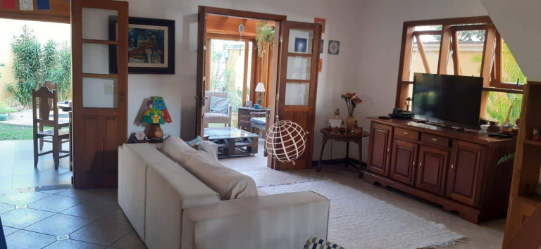 Imagem Casa com 3 Quartos à Venda, 219 m² em Loanda - Atibaia