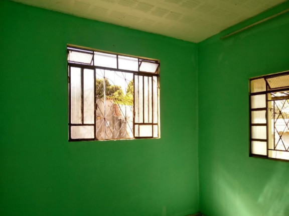 Imagem Casa com 2 Quartos à Venda, 360 m² em Retiro - Contagem