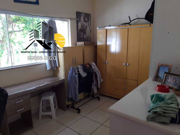 Imagem Casa com 3 Quartos à Venda, 190 m² em Santa Mônica - Uberlândia Imagem Casa com 3 Quartos à Venda, 190 m² em Santa Mônica - Uberlândia