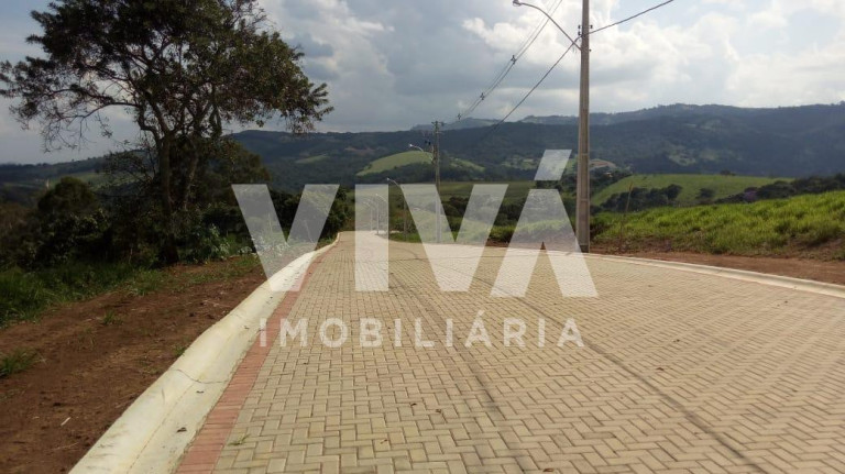 Imagem Casa à Venda, em Estrada De Toledo - Extrema Imagem Casa à Venda, em Estrada De Toledo - Extrema
