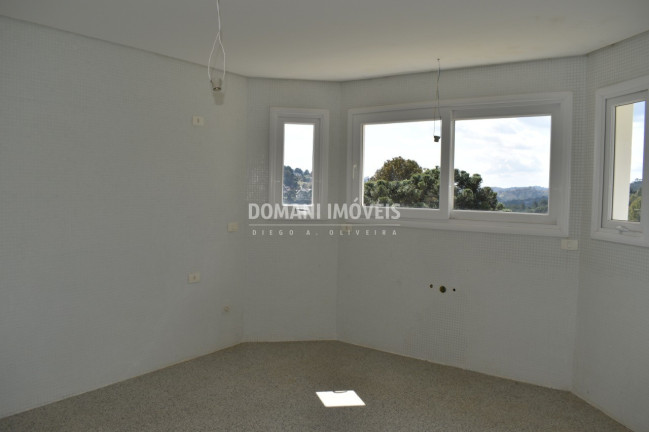 Imagem Casa com 4 Quartos à Venda, 322 m² em Região Do Alto Do Capivari - Campos Do Jordão Imagem Casa com 4 Quartos à Venda, 322 m² em Região Do Alto Do Capivari - Campos Do Jordão