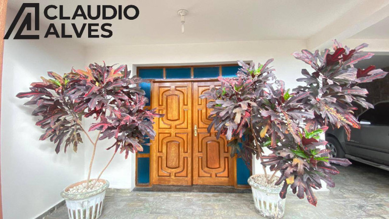 Imagem Casa com 4 Quartos à Venda, 392 m² em Jardim Cruzeiro - Feira De Santana Imagem Casa com 4 Quartos à Venda, 392 m² em Jardim Cruzeiro - Feira De Santana