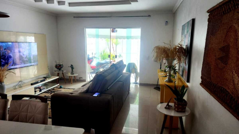 Imagem Casa com 3 Quartos à Venda, 130 m² em Freguesia (jacarepaguá) - Rio De Janeiro Imagem Casa com 3 Quartos à Venda, 130 m² em Freguesia (jacarepaguá) - Rio De Janeiro