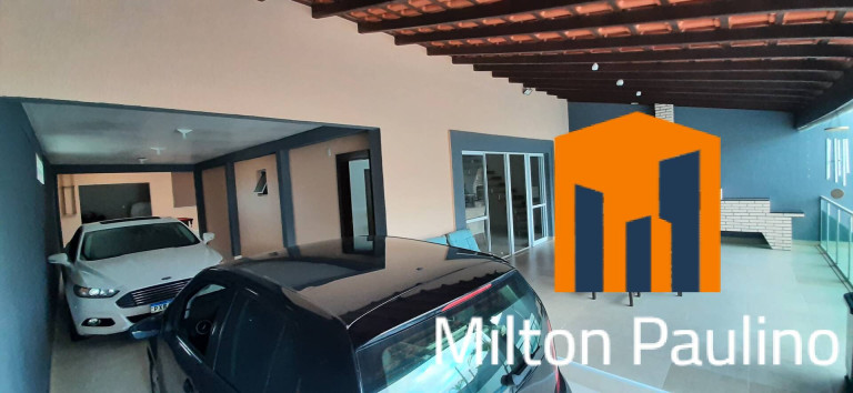 Imagem Casa com 5 Quartos à Venda, 340 m² em Itanhaém Imagem Casa com 5 Quartos à Venda, 340 m² em Itanhaém