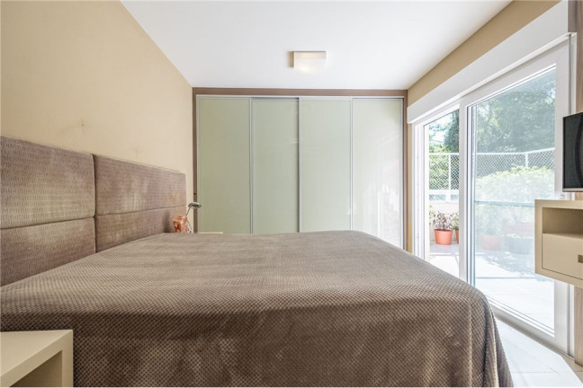 Imagem Imóvel com 3 Quartos à Venda,  em Itacorubi - Florianópolis