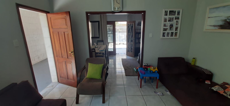 Imagem Casa com 3 Quartos à Venda, 230 m² em Icaraí - Niterói Imagem Casa com 3 Quartos à Venda, 230 m² em Icaraí - Niterói