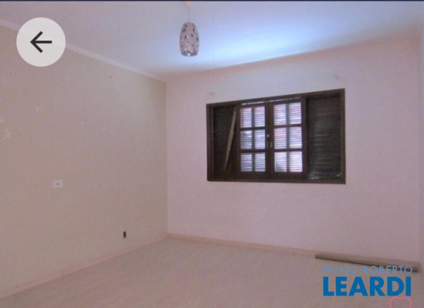 Imagem Sobrado com 2 Quartos para Alugar, 127 m² em Vila Pires - Santo André