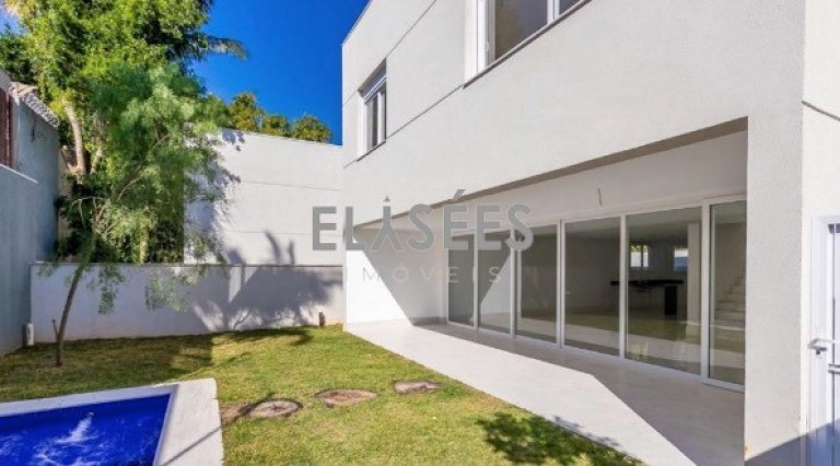 Casa com 4 Quartos à Venda, 398 m² em Granja Julieta - São Paulo