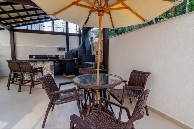 Imóvel com 3 Quartos à Venda, 178 m² em Pioneiros - Balneário Camboriú