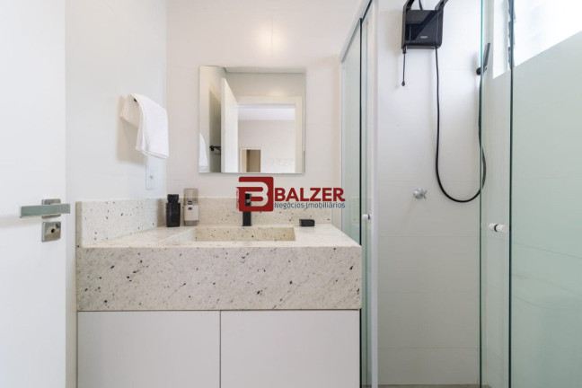 Imagem Apartamento com 1 Quarto à Venda, 32 m² em Centro - Florianópolis