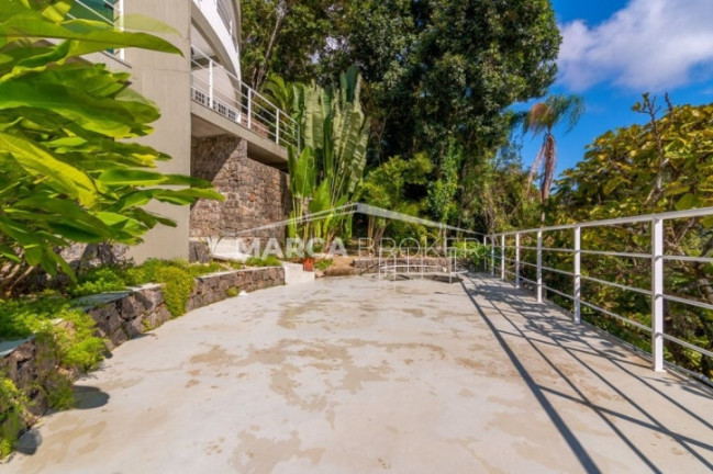 Imagem Sobrado com 4 Quartos à Venda, 313 m² em Praia Vermelha Do Sul - Ubatuba