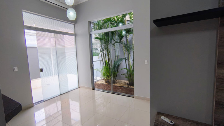 Imagem Casa com 3 Quartos à Venda, 117 m² em Horto Florestal - Sorocaba Imagem Casa com 3 Quartos à Venda, 117 m² em Horto Florestal - Sorocaba