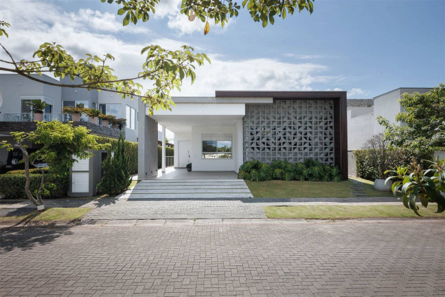 Imagem Casa com 4 Quartos à Venda, 450 m² em Camboriú