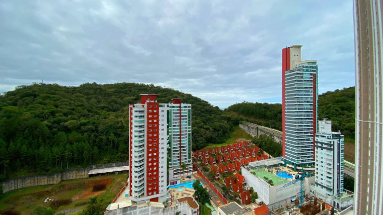 Imagem Apartamento com 3 Quartos à Venda, 133 m² em Pioneiros - Balneário Camboriú