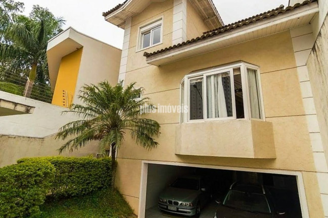 Casa com 3 Quartos à Venda, 265 m² em Granja Julieta - São Paulo
