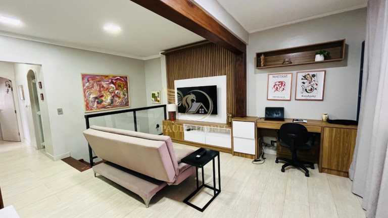 Imagem Casa com 4 Quartos à Venda, 202 m² em Centro - Ubatuba