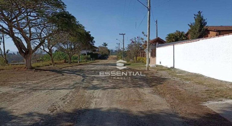 Imagem Chácara com 6 Quartos à Venda, 1.000 m² em Centro - Igaratá