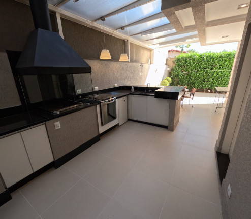 Imagem Casa com 3 Quartos à Venda, 150 m² em Vila Petrópolis - Atibaia Imagem Casa com 3 Quartos à Venda, 150 m² em Vila Petrópolis - Atibaia