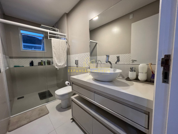 Imagem Casa com 3 Quartos à Venda, 300 m² em Pedra Branca - Palhoça Imagem Casa com 3 Quartos à Venda, 300 m² em Pedra Branca - Palhoça