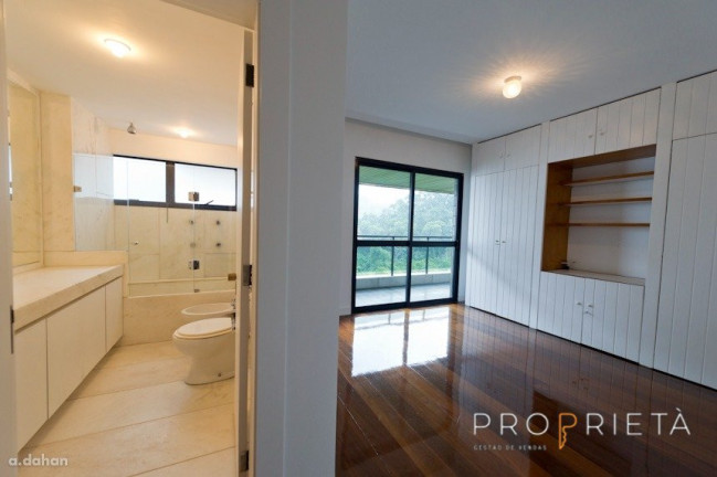 Imagem Apartamento com 4 Quartos à Venda, 319 m² em Lagoa - Rio De Janeiro Imagem Apartamento com 4 Quartos à Venda, 319 m² em Lagoa - Rio De Janeiro