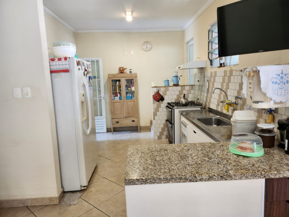 Imagem Sobrado com 4 Quartos à Venda, 204 m² em Santana - Pindamonhangaba